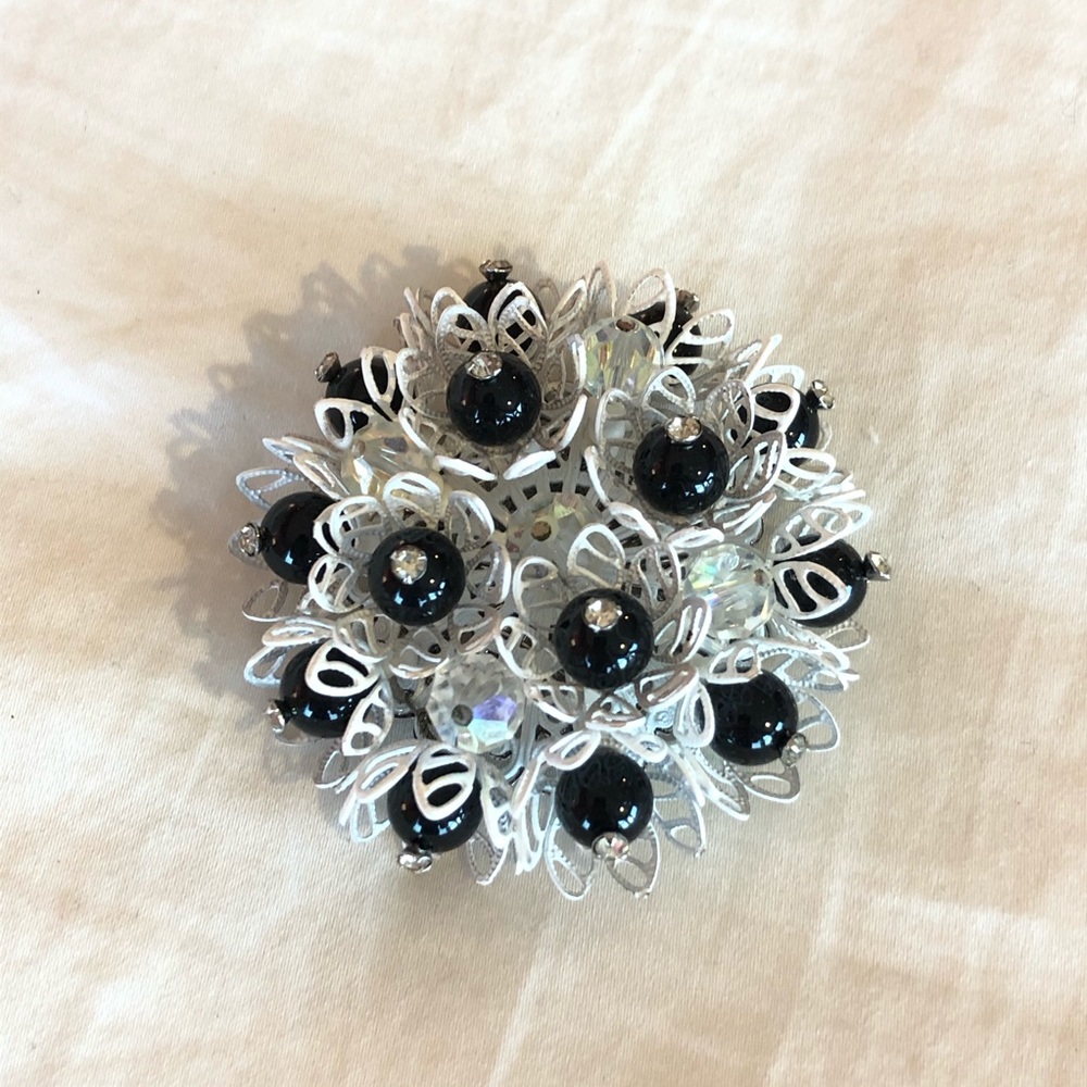 {Vintage} Floral Beaded Brooch